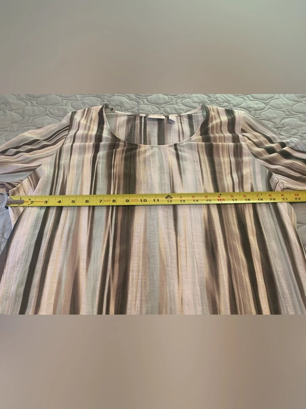 Chico's Abstract Watercolor Striped Blouse Top 3 / XL 3/4 Sleeve Cozy Knit - Picture 9 of 12